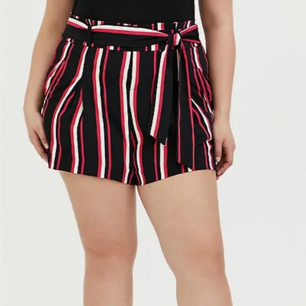 NWT Torrid striped self tie mid shorts